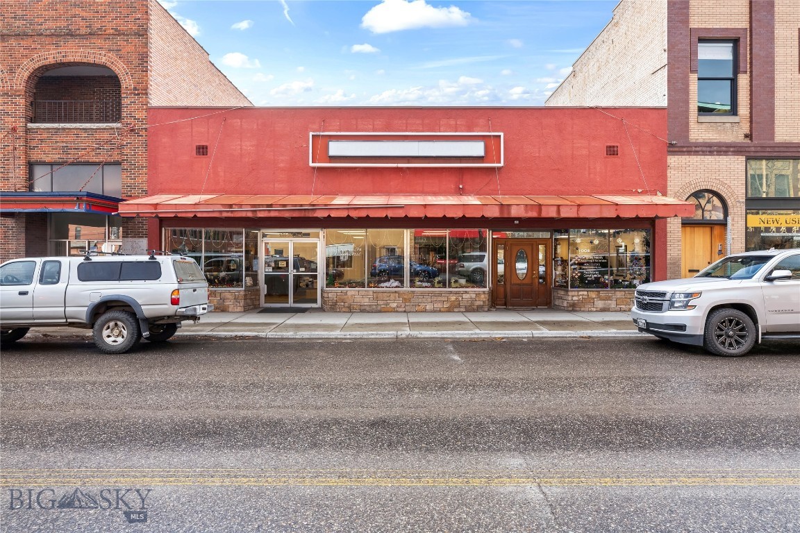 124/126 S 2nd, Livingston