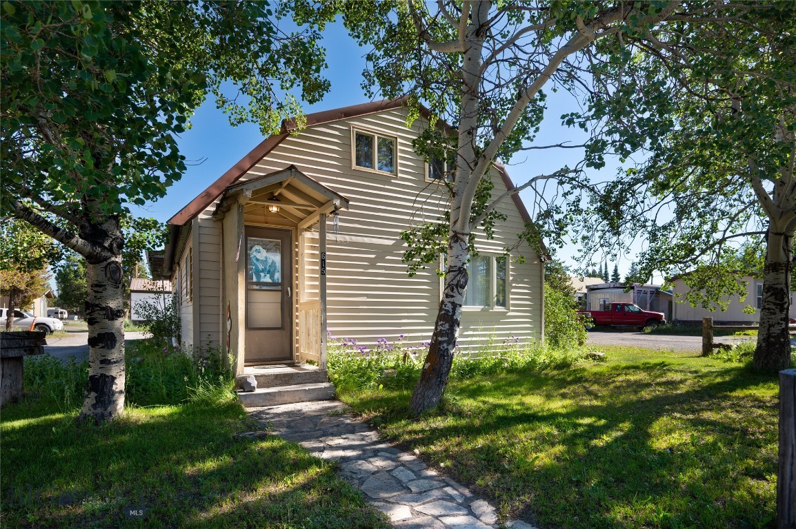 625 Firehole, West Yellowstone