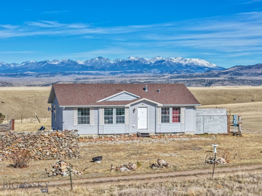 95 Chicken Creek, Livingston