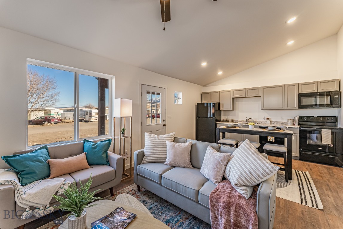 411 Brookline Street B, Livingston