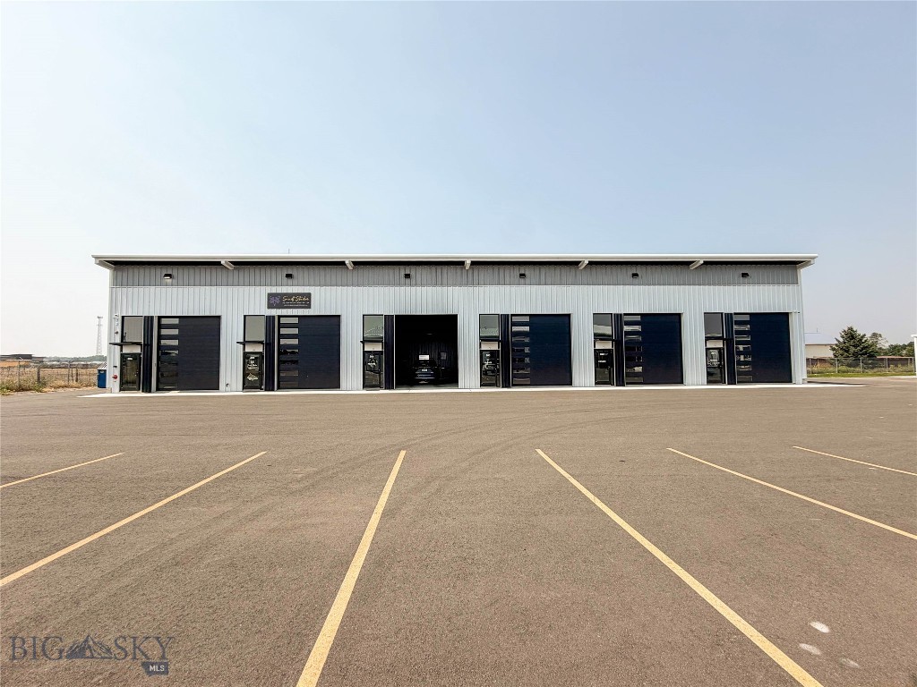 1828 Amsterdam Road 301-305, Belgrade
