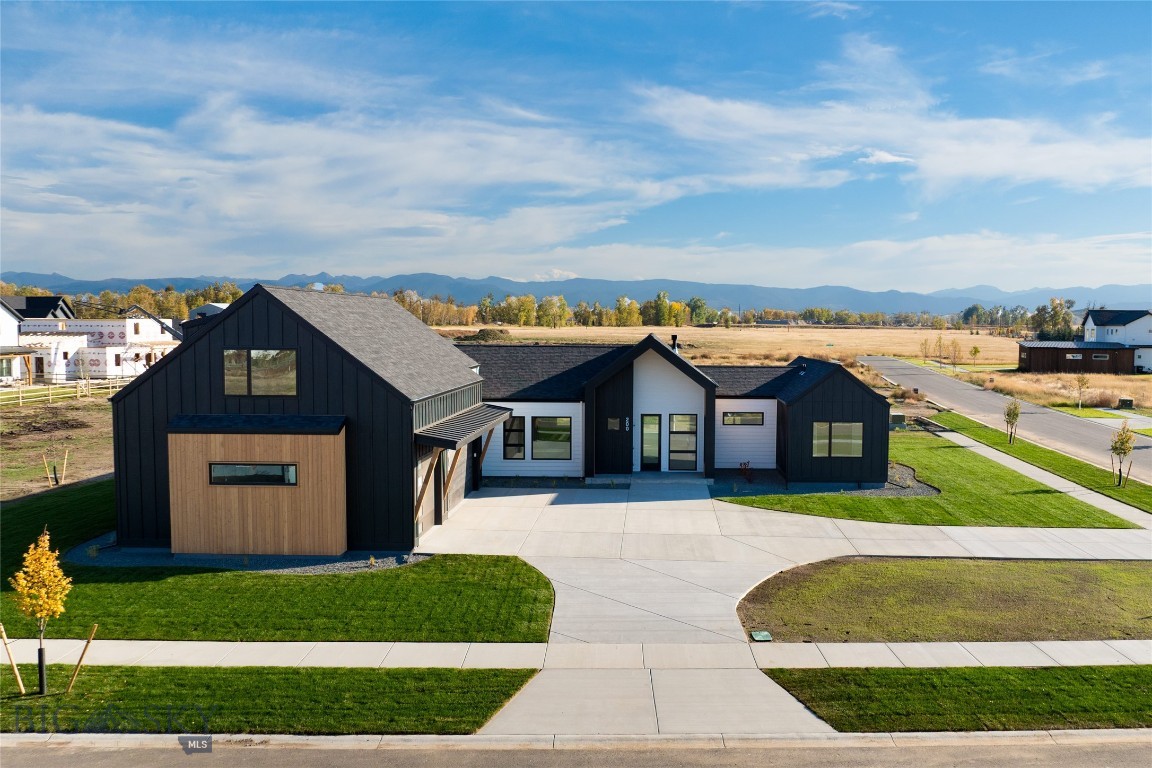 200 Crossbill Road, Bozeman