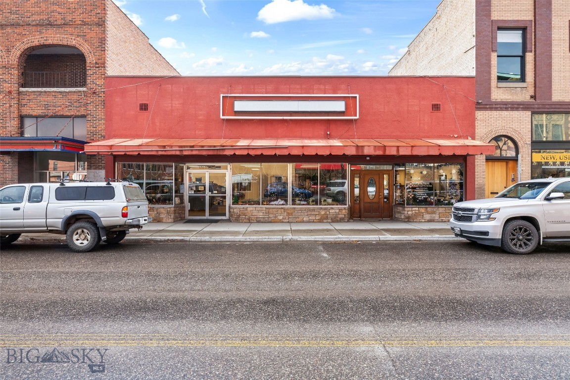 124/126 S 2nd, Livingston