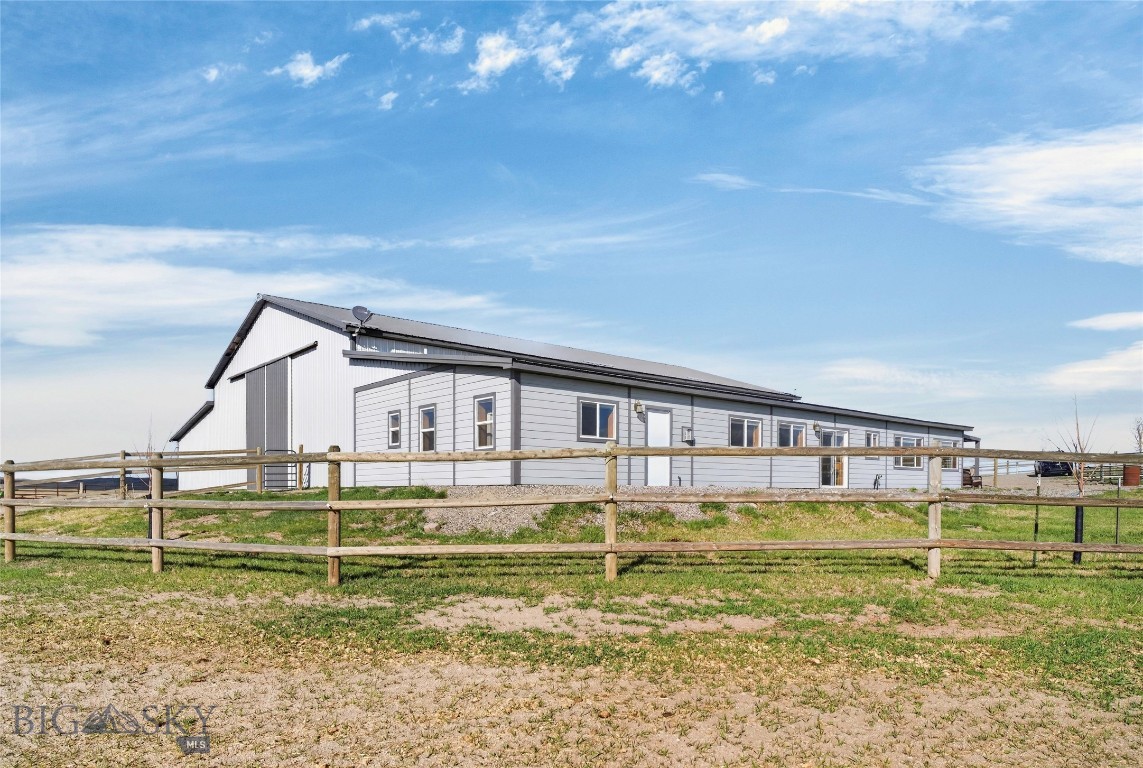 10 Lester Lane, Cardwell