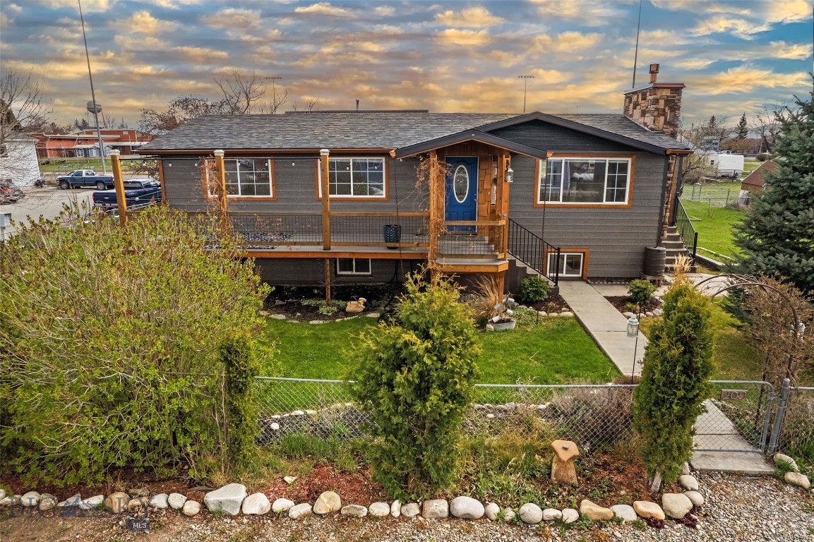 209 4th Street, Townsend