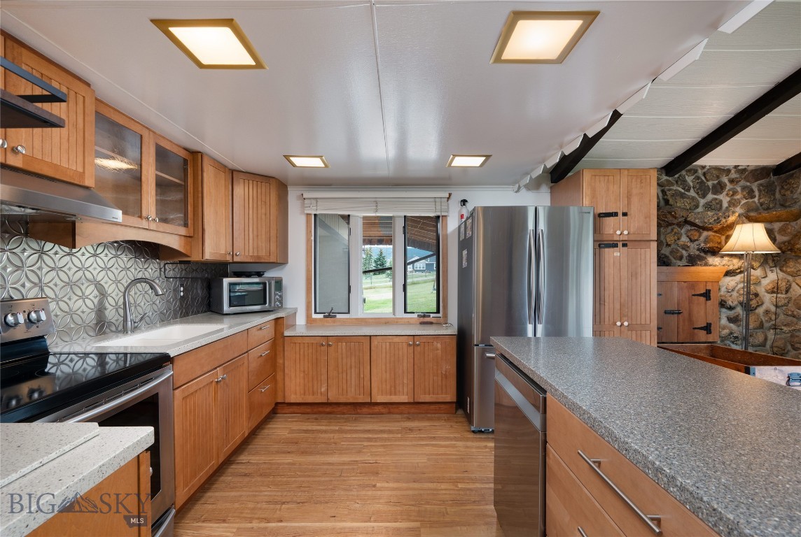 403 4th Avenue NE, White Sulphur Springs