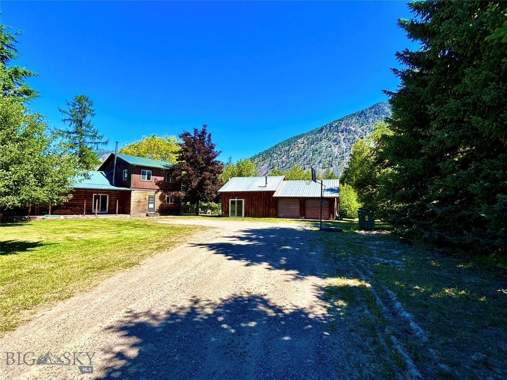 1484 River Road W, Plains