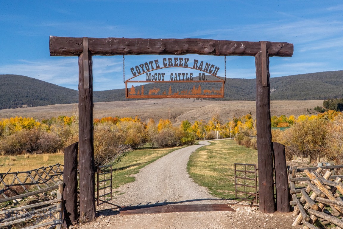 3007 Coyote Creek, Dillon