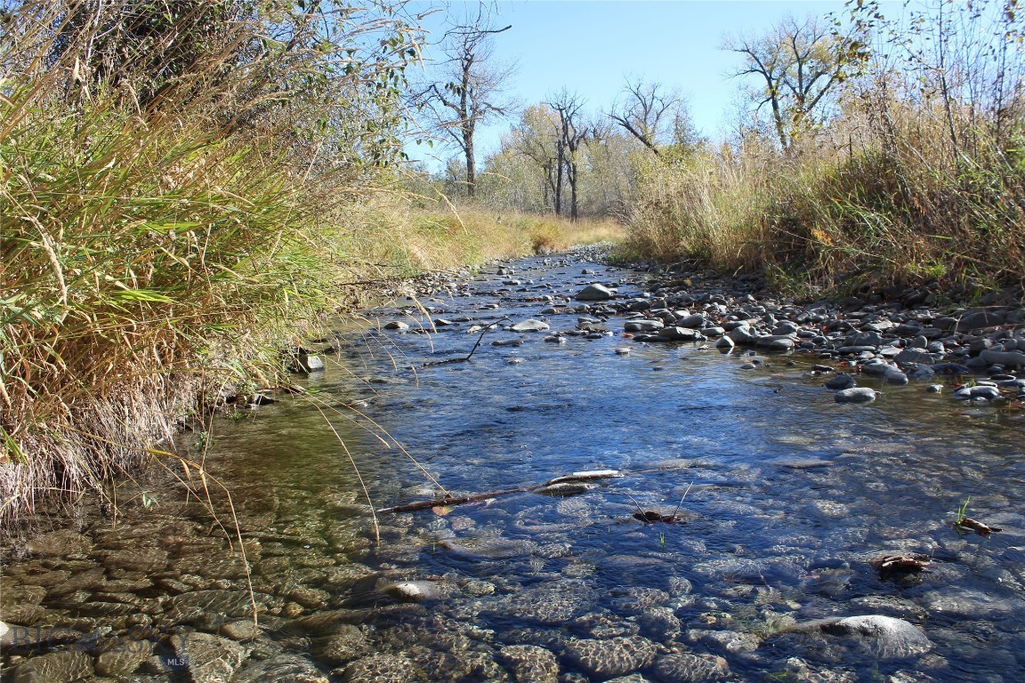 61 Rocky Creek Lane, Clyde Park