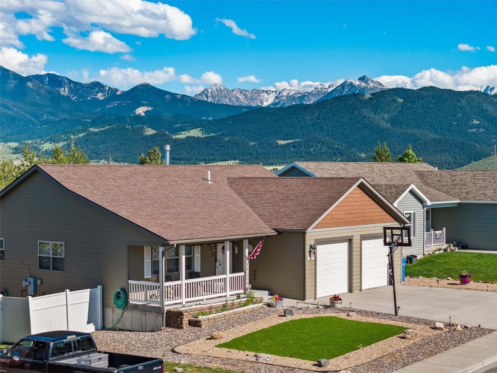 812 Pleiades Place, Livingston