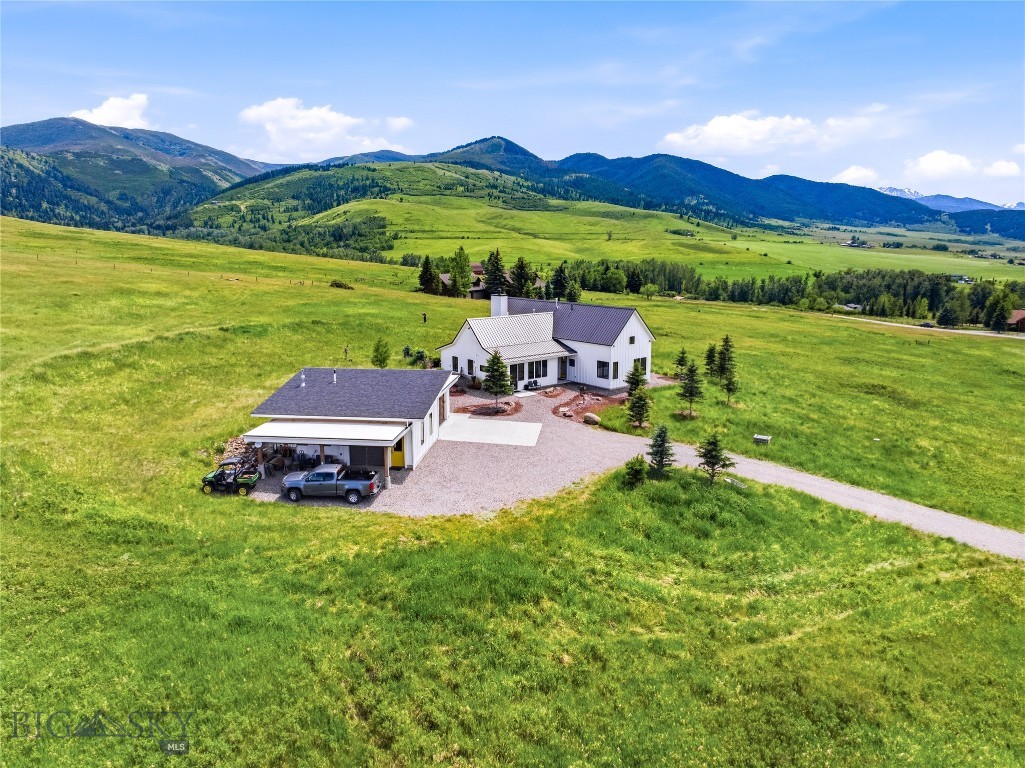 1111 Upper Tom Burke, Gallatin Gateway