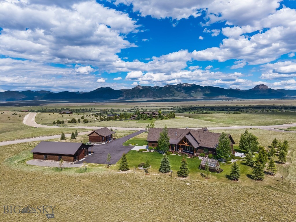 57 Diamondback Road, Ennis