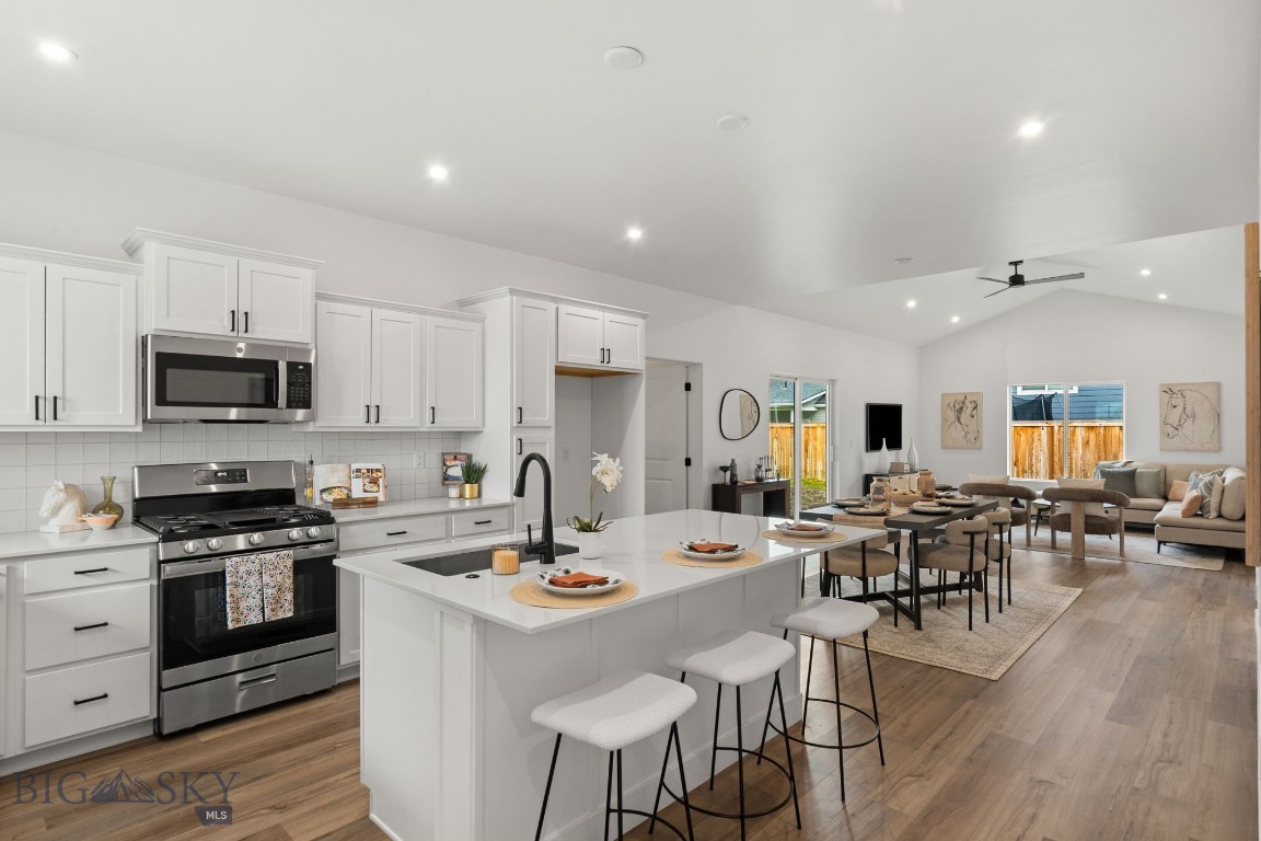 717 Spaniel Lane, Belgrade