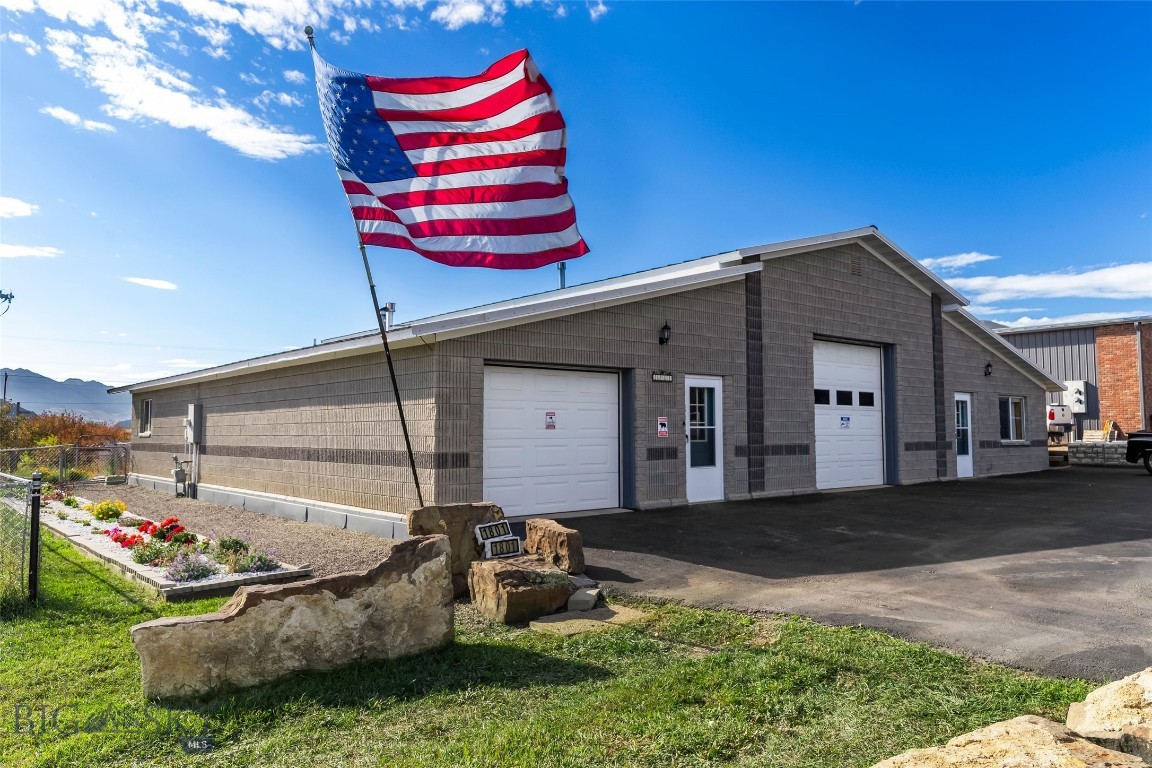 1801 Sun Avenue, Livingston