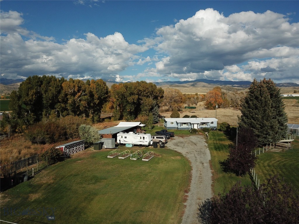 2728 MT Highway 287, Sheridan