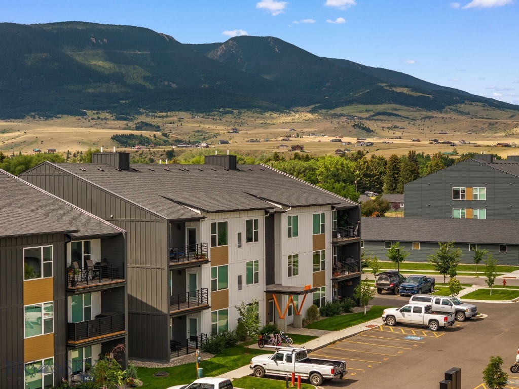 2221F Willow Drive 102, Livingston