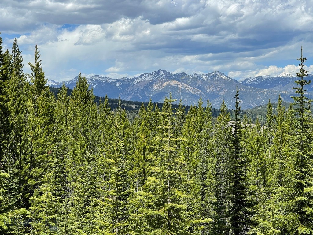 TBD Bear Den Court Road, Big Sky