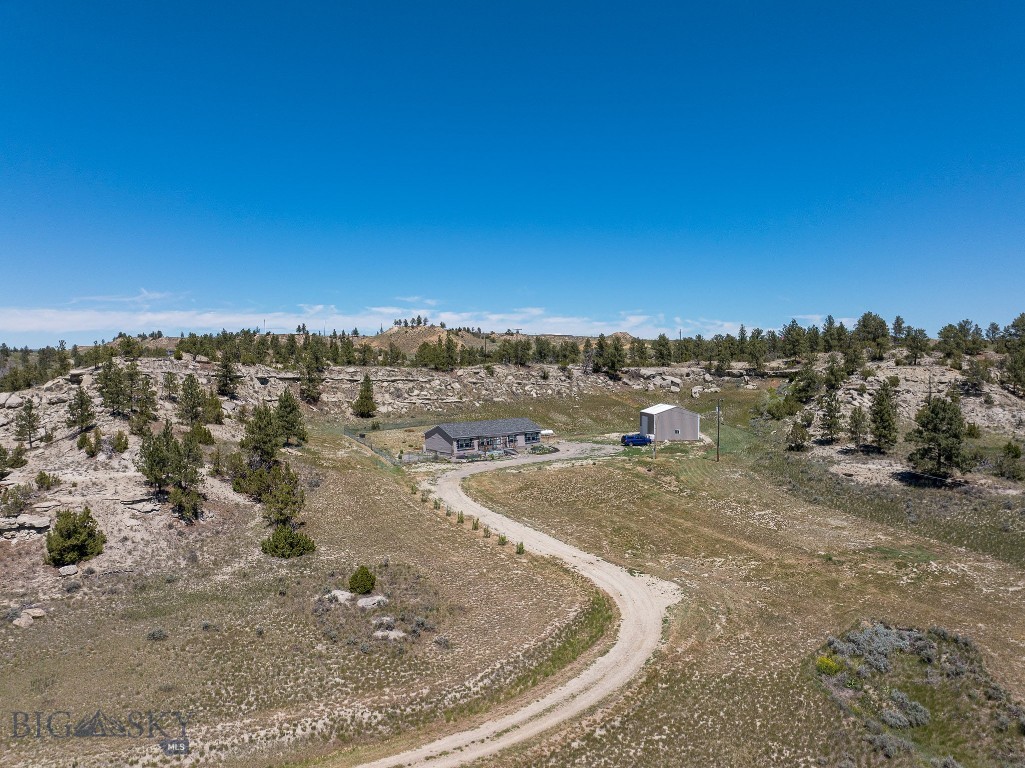 4 N Moonlight Drive, Roundup