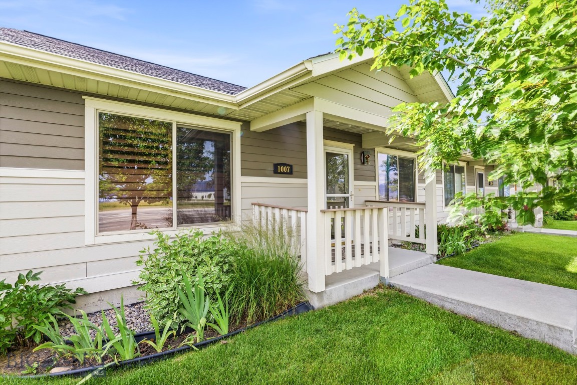 1007 N Cottonwood Road, Bozeman