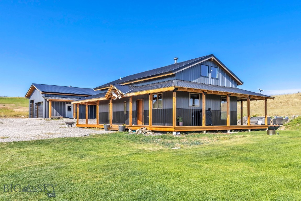 68 W Grannis Road, Livingston