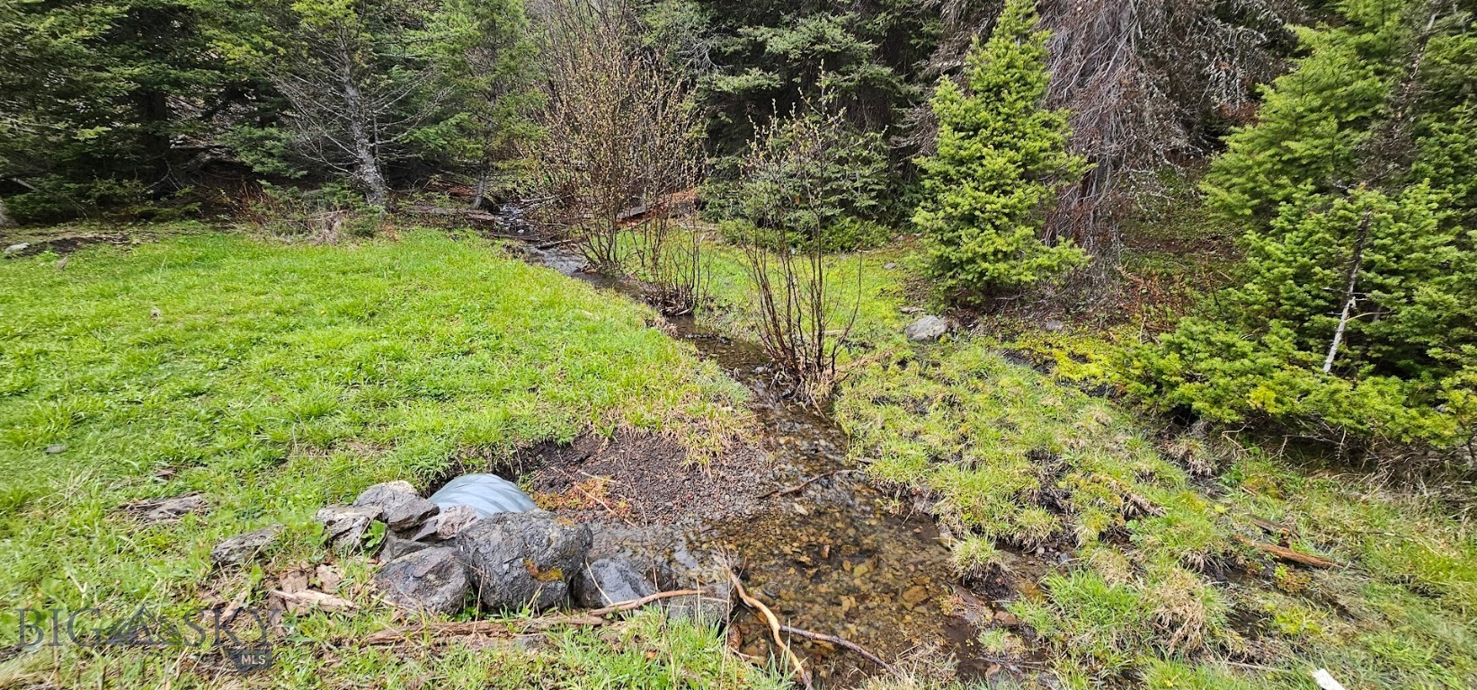 10 Tract, Garnet Range, Drummond