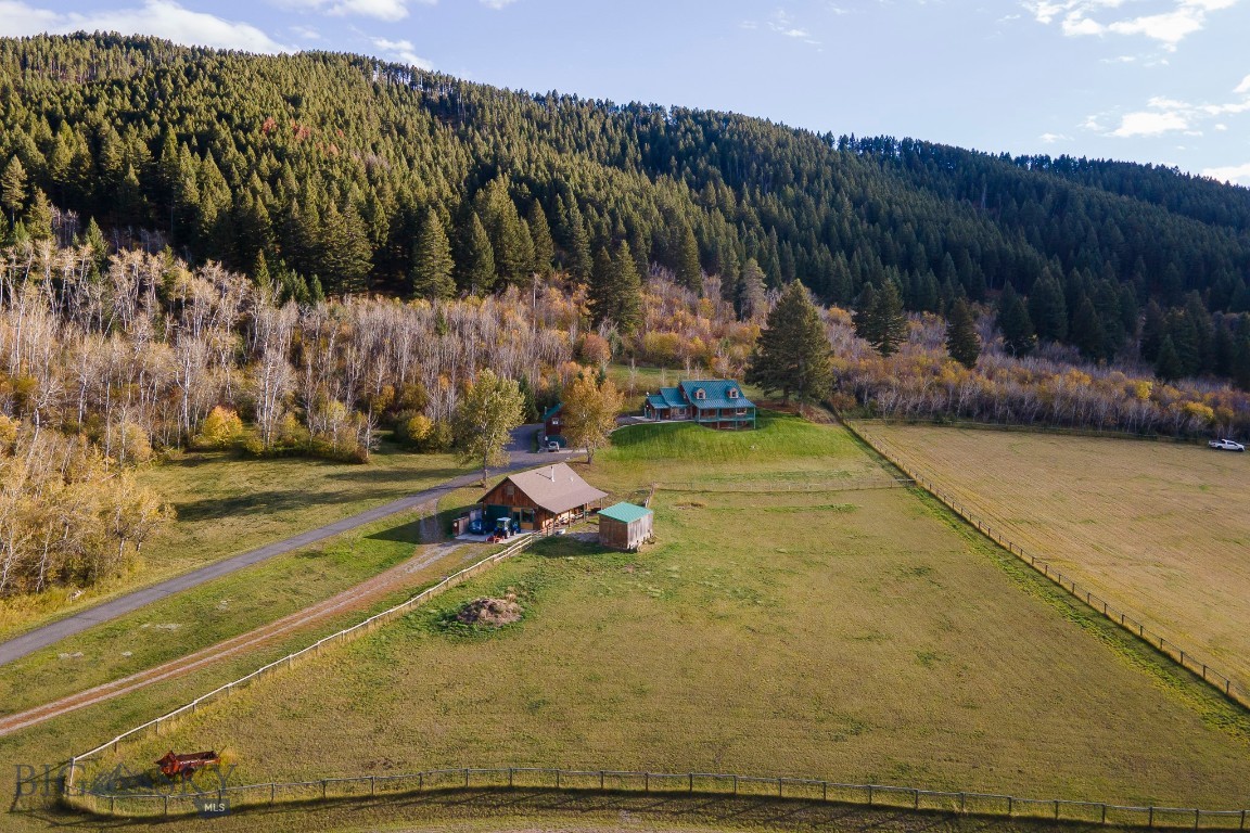 9293 Sky Ridge Dr, Bozeman
