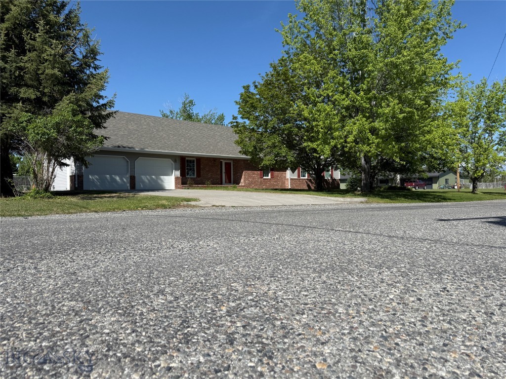 702 Boulder Street, Big Timber