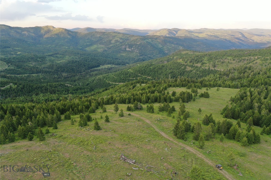 11 Tract, Garnet Range, Drummond