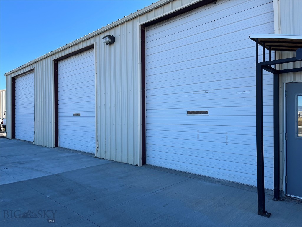 228 Companion Way A, Belgrade