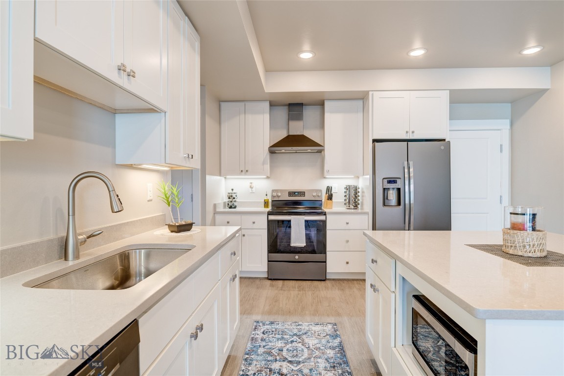 1295 Thomas Drive 203, Bozeman