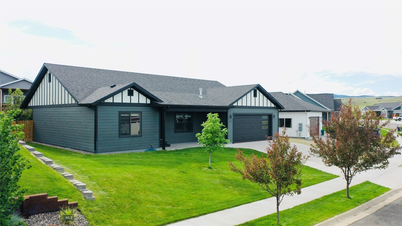 1007 Meriwether Drive E, Livingston