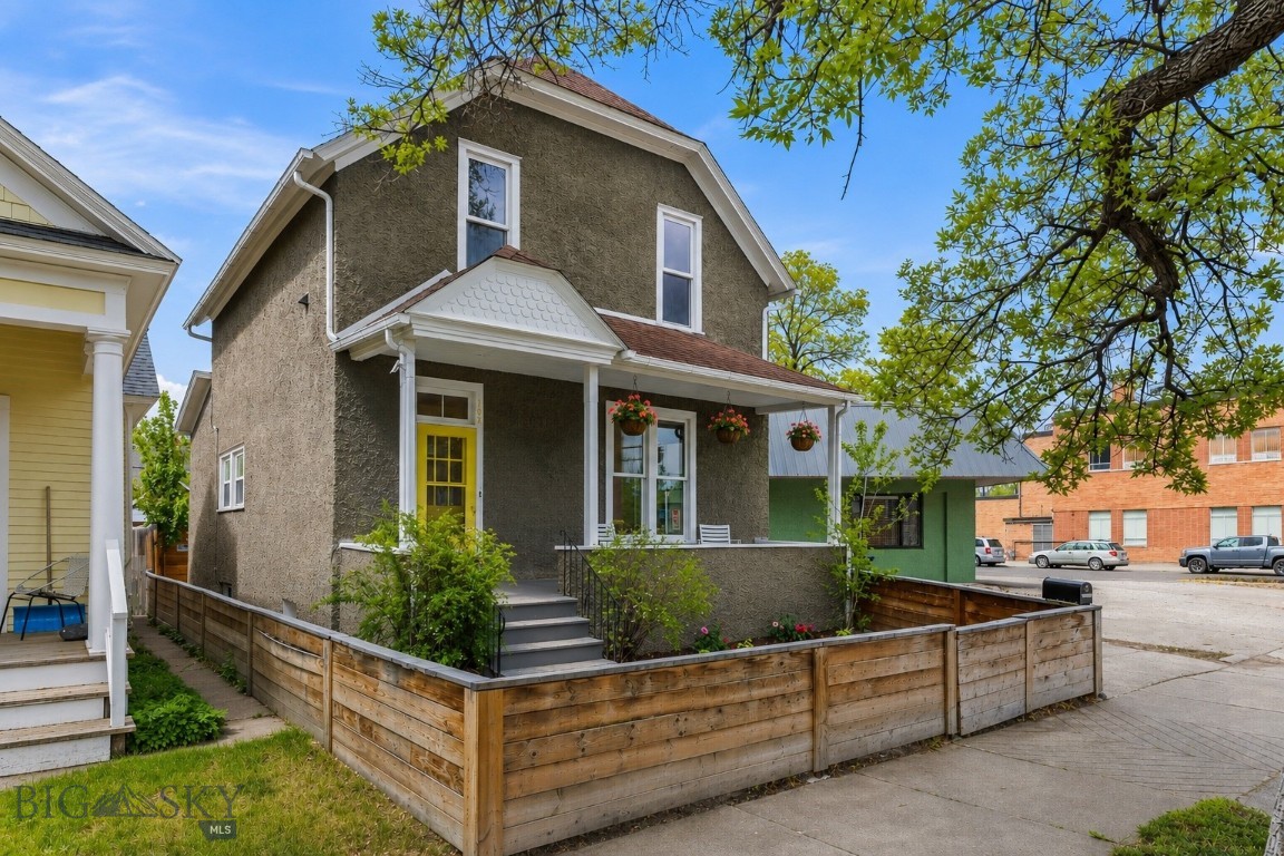 108 S 3rd Street, Livingston