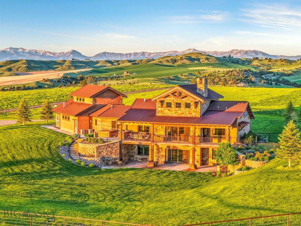 715 Bates Road, Manhattan