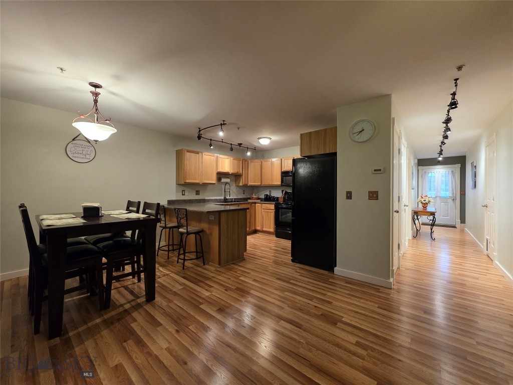 1124 Cruiser Lane J, Belgrade