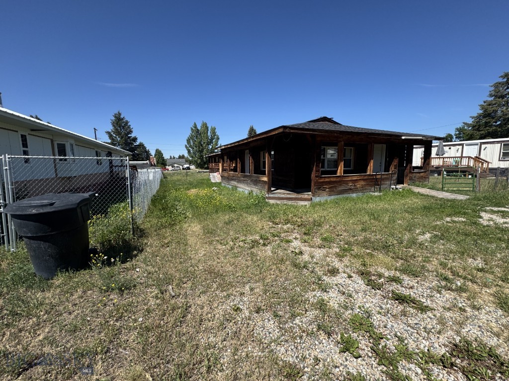 1023 Montana Avenue, Deer Lodge