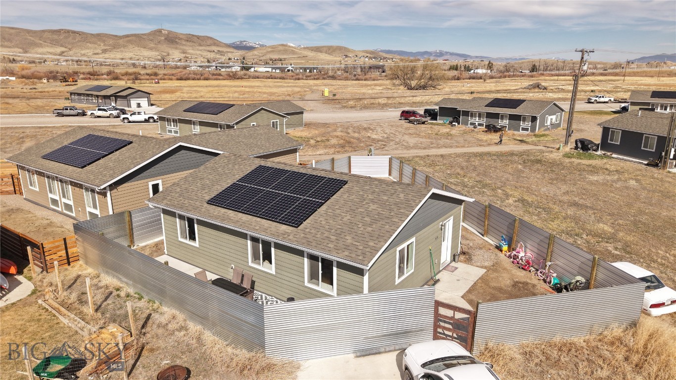 619 N Railroad, Dillon