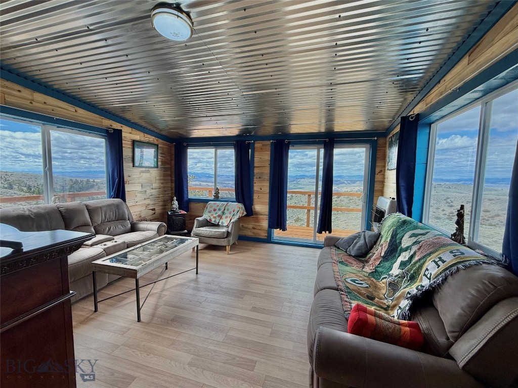 20590 Pole Gulch Road, Three Forks