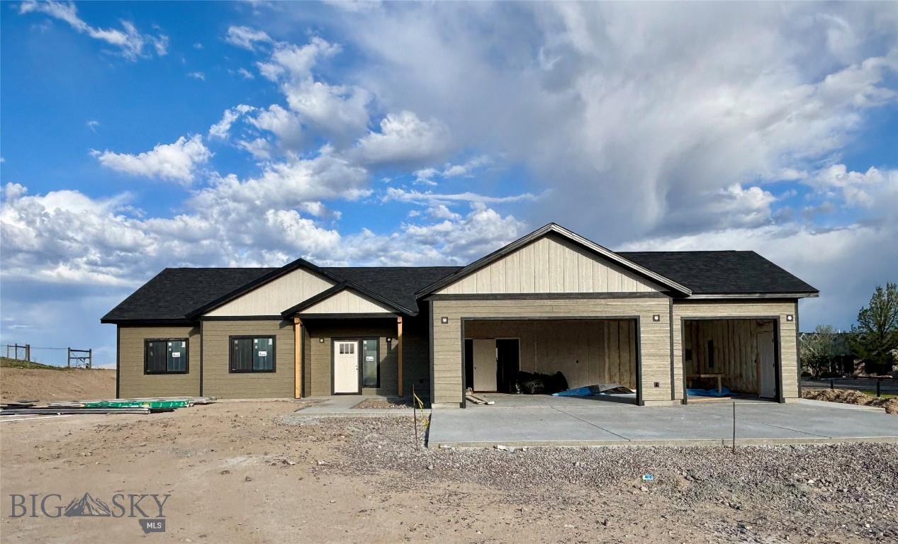 240 Fox Ridge Drive, Dillon