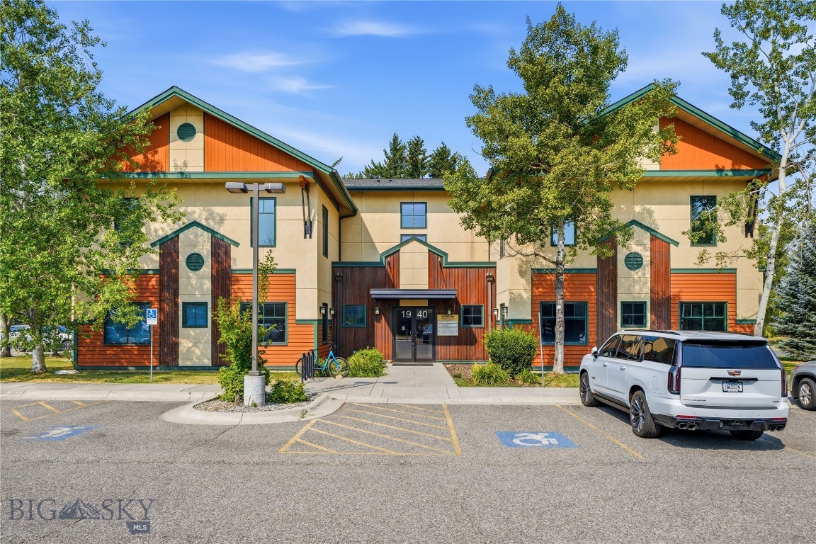 1940 W Dickerson Street 102, Bozeman
