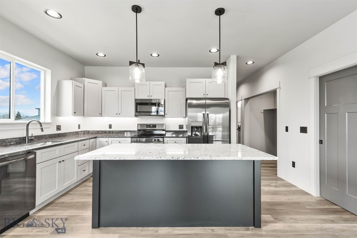 204 Fletching Unit D, Belgrade